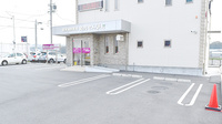 ハート調剤薬局の駐車場