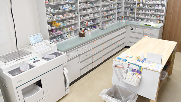 小林薬局桑名ふくじま支店の調剤室