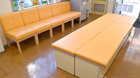 たんぽぽ薬局　羽津店の待合スペース