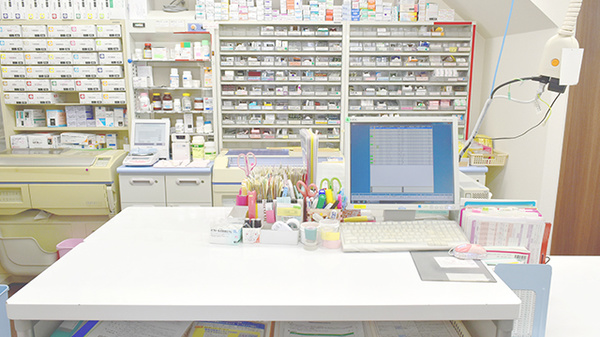 エール調剤薬局四日市店の調剤室