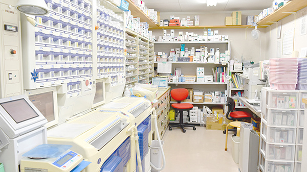 エール調剤薬局加佐登店の調剤室