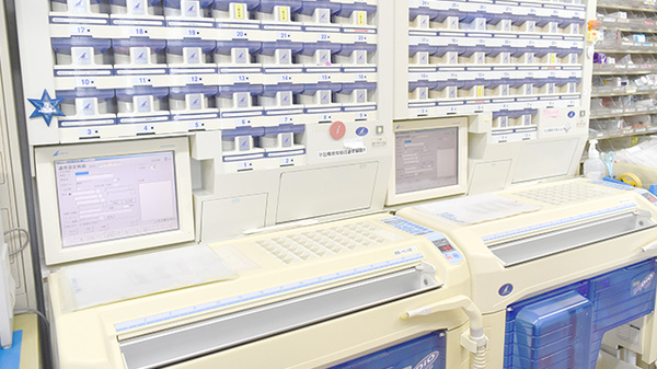 エール調剤薬局加佐登店の調剤器具