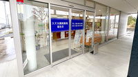 スズカ調剤薬局稲生店の入口