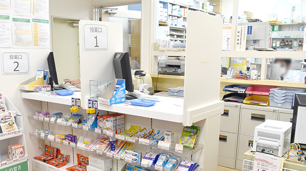 たんぽぽ薬局　榊原店の受付/カウンター