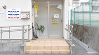ほくせい調剤薬局の入口