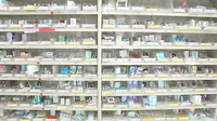 小梅薬局の薬棚