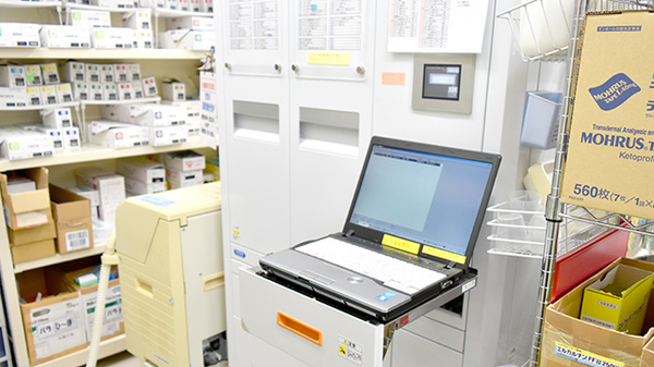 たんぽぽ薬局　大津店の調剤器具