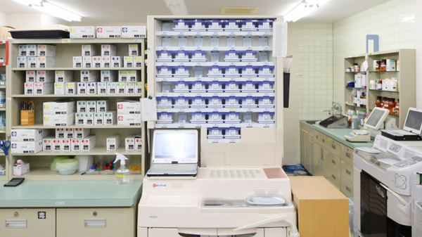 すずらん薬局蒲生店の調剤器具