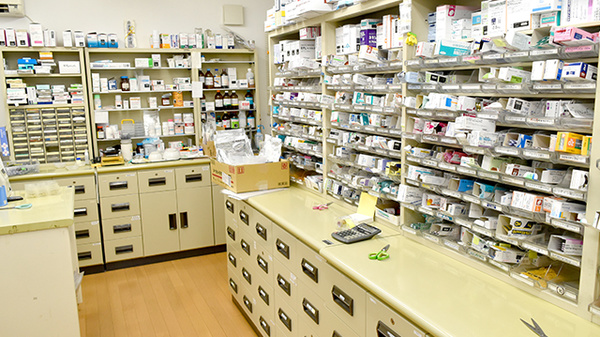 あすなろ薬局の調剤室