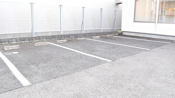 リブラ薬局大路店の駐車場
