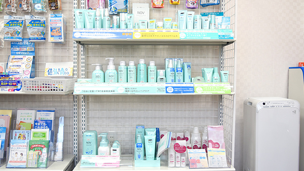 コナン薬局の化粧品