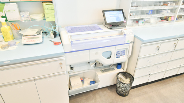 クルミ薬局２号店の調剤器具
