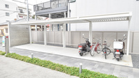 クルミ薬局２号店の駐輪場