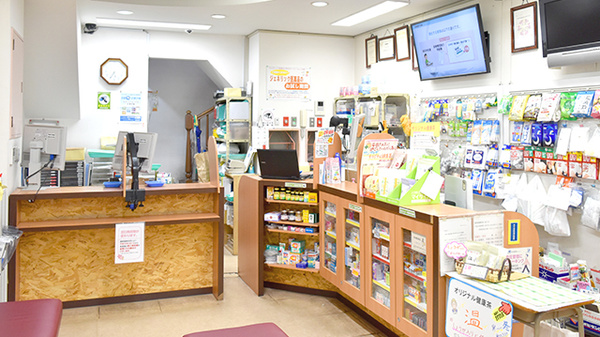 サンプラザ薬局　京都駅前局の受付/カウンター