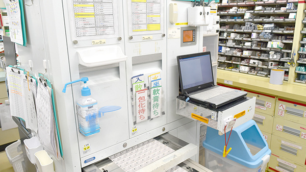 たんぽぽ薬局　聖護院店の調剤器具