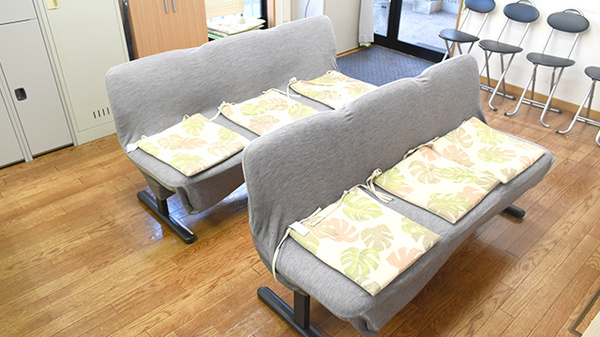 富士薬局の待合スペース