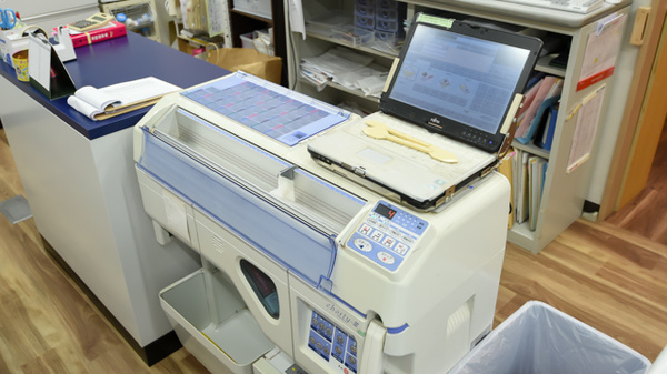サンプラザ薬局　男山石城局の調剤器具