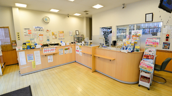 キリン堂薬局　東寝屋川店の受付/カウンター