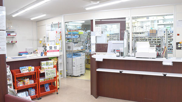 ヒノデ薬局寝屋川店の受付/カウンター