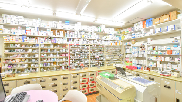 うしお薬局　築港の調剤室