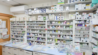 泉州薬局　下池田店の薬棚
