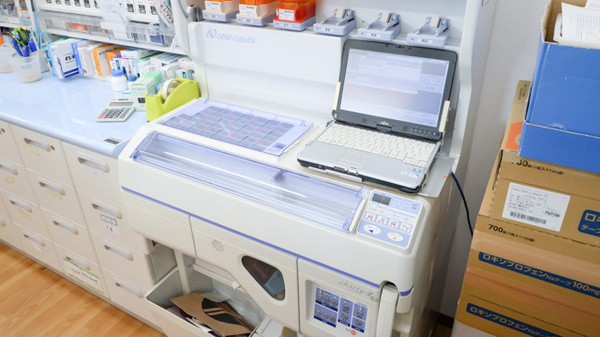 泉州薬局　磯上店の調剤器具