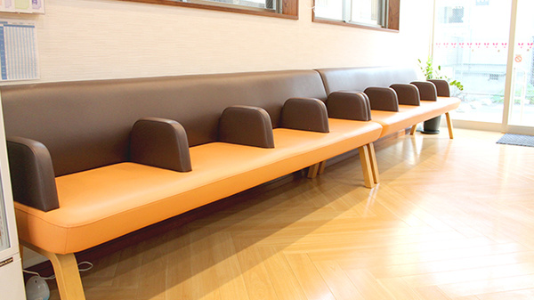 みのり薬局水間店の待合スペース