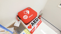 キリン堂薬局　箕面桜ヶ丘店のAED