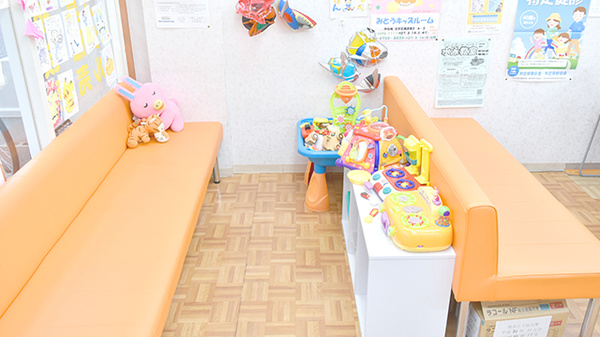西みとう薬局のキッズ用品