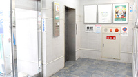 いろどり薬局のエレベーター