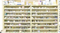 みとう薬局西田辺店の薬棚
