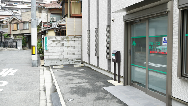 ときわ薬局の駐車場