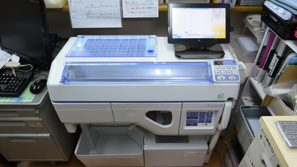サンプラザ調剤薬局　楠葉局の調剤器具