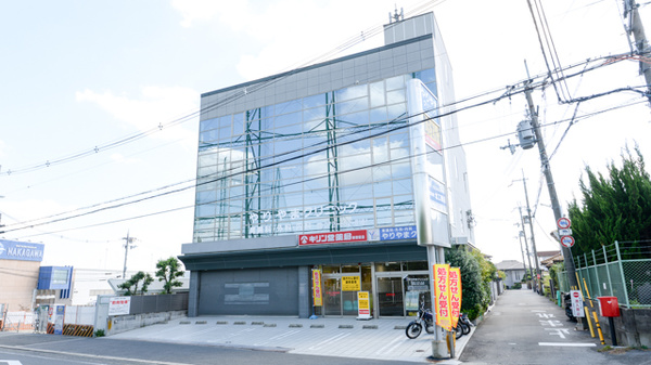 キリン堂薬局　東香里店の外観