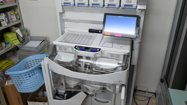サンプラザ薬局　新町局の調剤器具