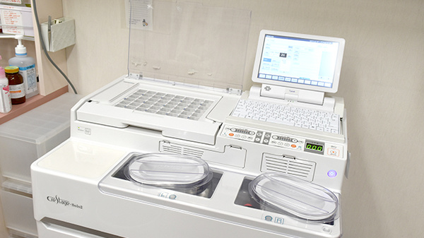 サンプラザ薬局　枚方南口局の調剤器具