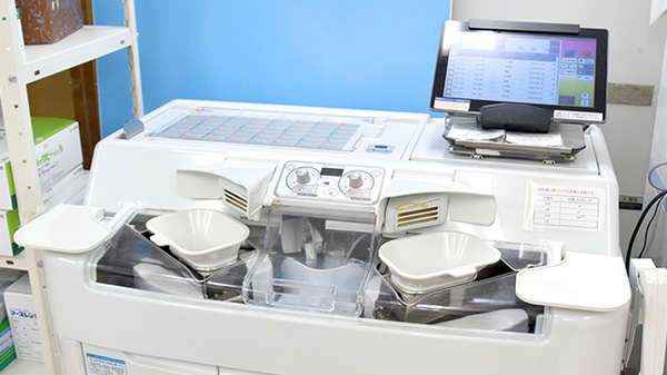 ツバサ薬局　古川橋駅前店の調剤器具