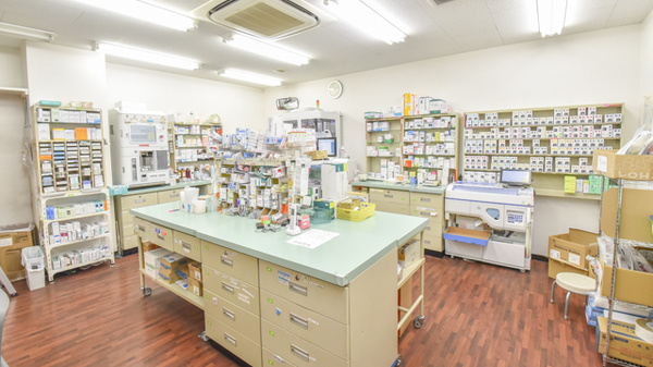 ヒノデ薬局大正店の調剤室