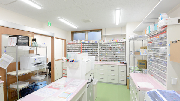 キリン堂薬局　千林大宮店の調剤室