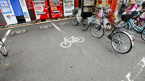 キリン堂薬局　守口店の駐輪場