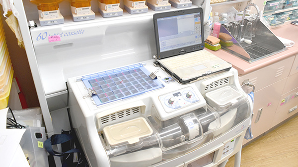 ちーぷ薬局守口駅前店の調剤器具