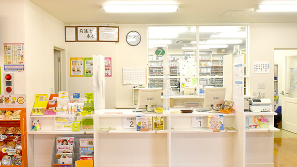 たんぽぽ薬局　滝井店の受付/カウンター
