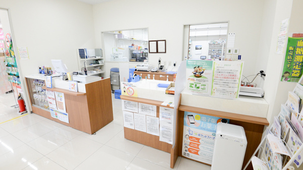 キリン堂薬局　岸里駅前店の受付/カウンター