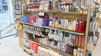 笹川薬局千里中央店の化粧品