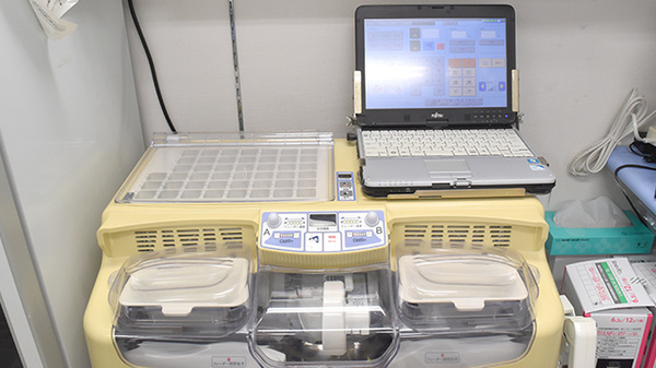 ファーマシーオカムラ薬局　光風台店の調剤器具