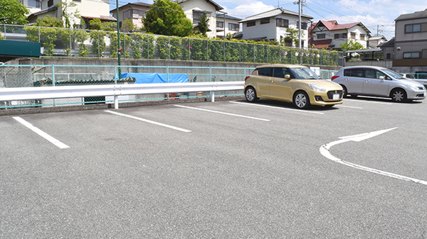 ファーマシーオカムラ薬局　東ときわ台店の駐車場