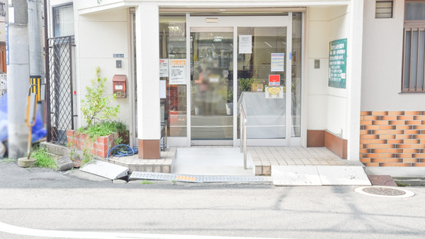 東光第一薬局 俊徳道店の入口