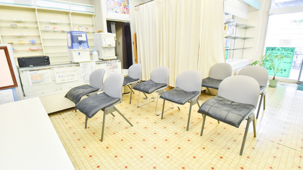 東光第一薬局 長田店の待合スペース