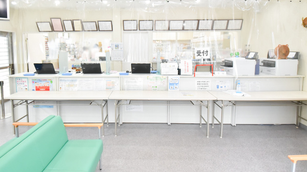 東光第一薬局 長瀬店の受付/カウンター