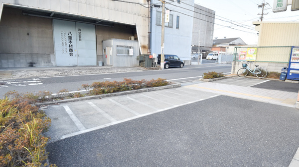 くるみ薬局の駐輪場